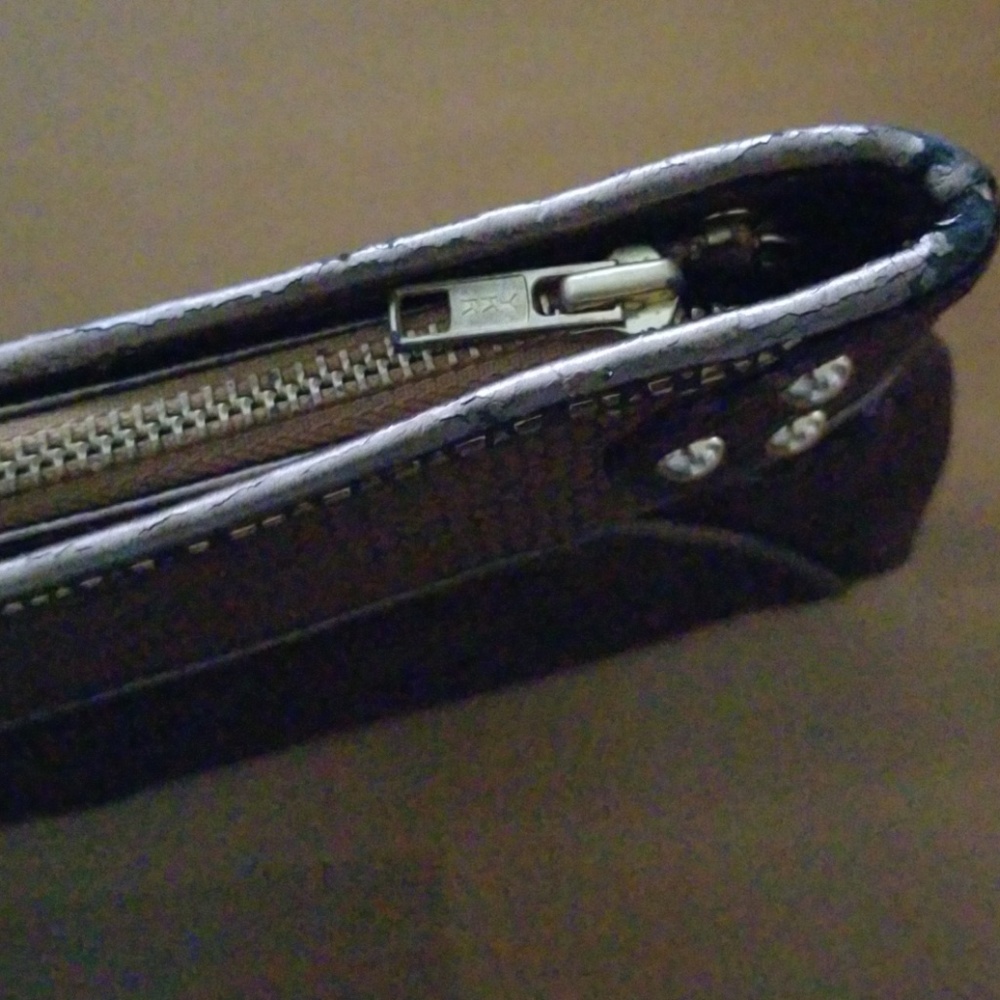 J. Reneé clutch - Picture 5 of 8